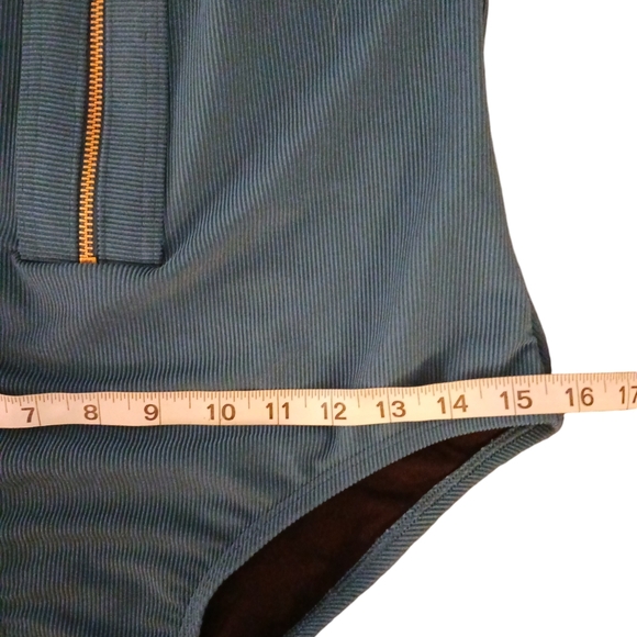 KONA SOL one piece swimsuit. Womens. Size Medium. Color Blue. - Picture 5 of 8